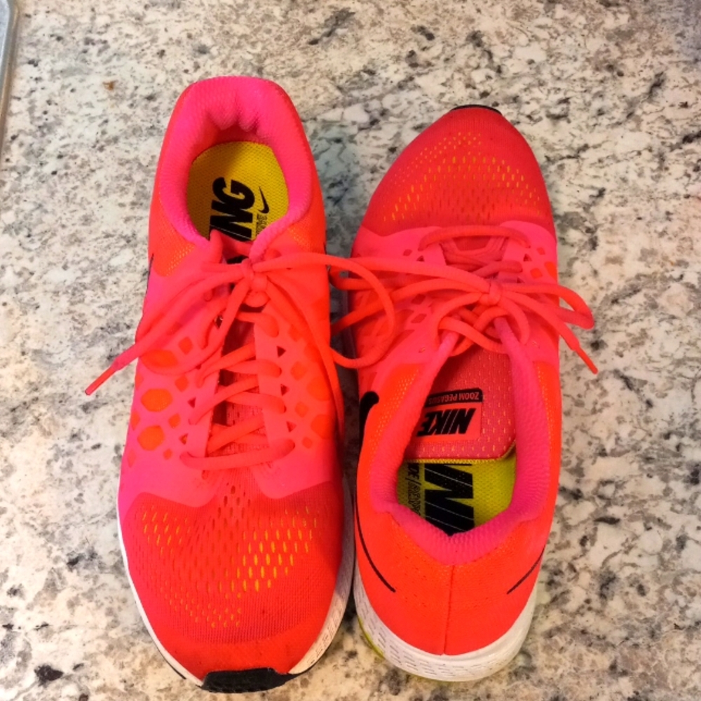Pink Nike zoom peagasus 31 shoes